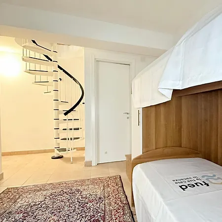 M454 - Marcelli, Comodo A 50m Dal Mare Apartamento Marcelli