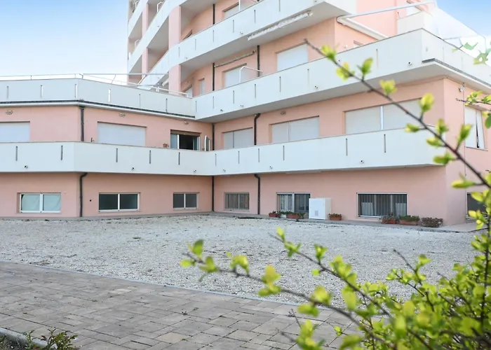 M454 - Marcelli, Comodo A 50m Dal Mare Apartamento *